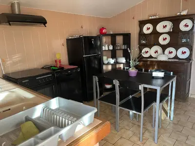 Cuisine ou kitchenette dans l'établissement Chez Lysette