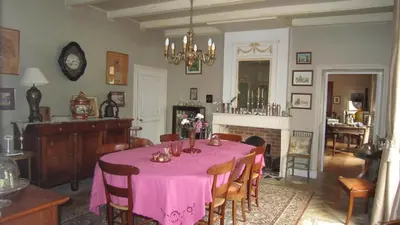 Coin salon dans l'établissement Le Clos de la Garenne Maison d'hôtes