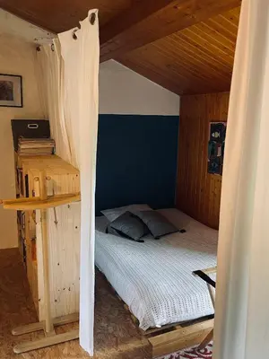 Un ou plusieurs lits dans un hébergement de l'établissement Zen au Marais Hammam Massages