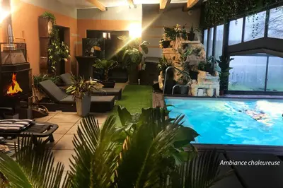 Piscine de l'établissement Desirad ou située à proximité