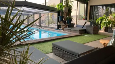Piscine de l'établissement Desirad ou située à proximité