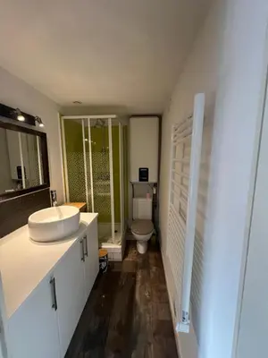Salle de bains dans l'établissement Le Petit Nid Cosy