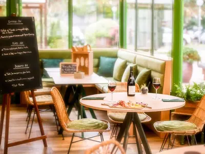 Restaurant ou autre lieu de restauration dans l'établissement Mercure Niort Marais Poitevin