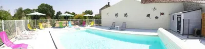Piscine de l'établissement Acacia ou située à proximité