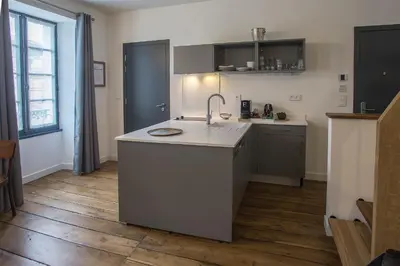 Cuisine ou kitchenette dans l'établissement Appart Hôtel - Hyper Centre - VILLA CÔTÉ PLATEAU - 3 Étoiles Certifiées-