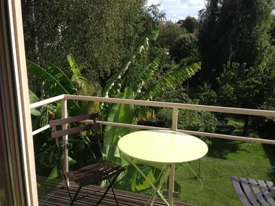 Jardin de l'établissement Vraie chambre d'hôtes jusqu'à 4 pers, stationnement gratuit, prise batterie
