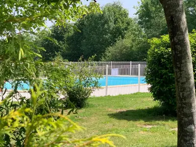 Piscine de l'établissement Terres de France - Natura Resort Pescalis ou située à proximité