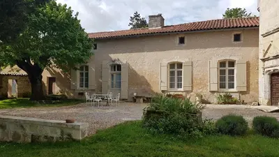 Jardin de l'établissement Gite du Château de Pernan