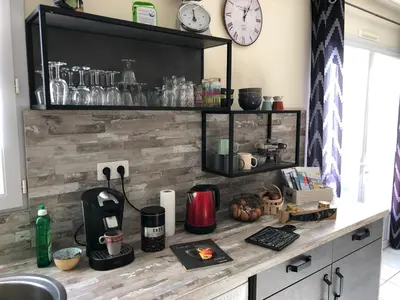 Cuisine ou kitchenette dans l'établissement LE RENDEZ VOUS DES VACANCES