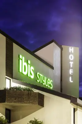 Certificat, récompense, panneau ou autre document affiché dans l'établissement ibis Styles Niort Poitou Charentes