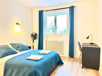 Un ou plusieurs lits dans un hébergement de l'établissement Stay house to Poitiers