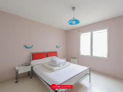 Un ou plusieurs lits dans un hébergement de l'établissement T3 pour 4 personnes avec balcon à Châtelaillon-Plage - FR-1-258-186