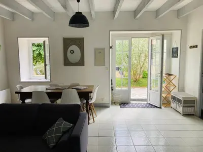 Coin salon dans l'établissement Le Logis de la Soloire 3 étoiles
