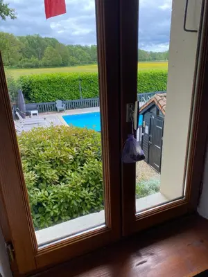 Piscine de l'établissement Maison L’allee ou située à proximité