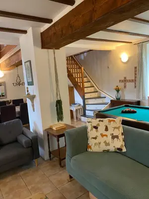 Coin salon dans l'établissement Maison L’allee