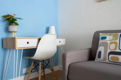 Coin salon dans l'établissement T2 cosy Port de plaisance Parking-wifi gratuit