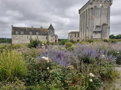 Jardin de l'établissement Le Clos des Passiflores - Chambres et Table d'Hôtes
