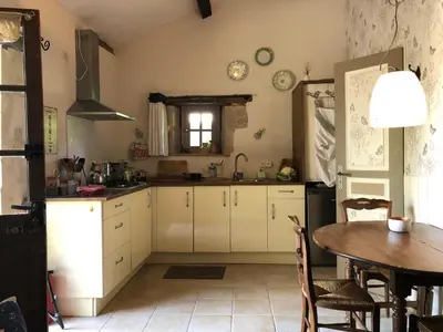 Cuisine ou kitchenette dans l'établissement La Grosse Talle