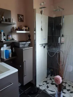 Cuisine ou kitchenette dans l'établissement Chez les catherine