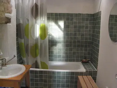 Salle de bains dans l'établissement La Grange
