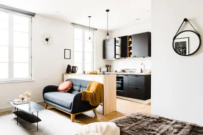 Cuisine ou kitchenette dans l'établissement L'audacieux Studio lumineux rénové et équipé en centre ville