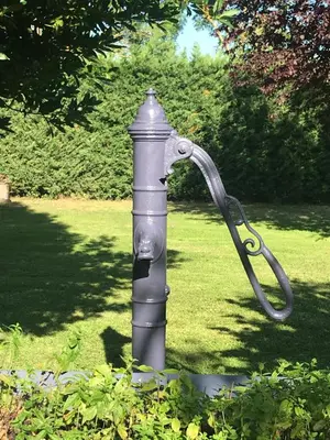 Jardin de l'établissement Logis de Pierre Levée