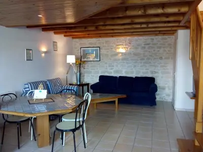 Coin salon dans l'établissement Domaine Les Granges