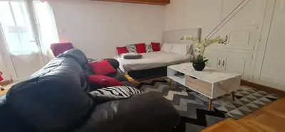 Plan de l'établissement Belle Maison avec jardin RDC T3 de 70m2 Vacances ou cure thermale Rochefort