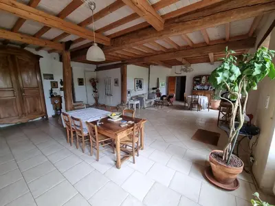 Coin salon dans l'établissement Chambre d'hôtes à Mignaloux-Beauvoir- le Thil