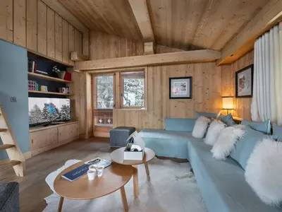 Coin salon dans l'établissement Chalet à Megève avec espace bien-être et animaux acceptés - FR-1-569-3