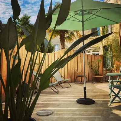 Terrasse ou espace extérieur de l'établissement Domaine de l'Angélique - Loft avec SPA privatif - Marais poitevin entre Niort et La Rochelle