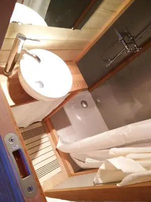Salle de bains dans l'établissement Cabane Unik