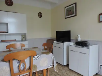 Cuisine ou kitchenette dans l'établissement Gîte de l'Aubrée 17