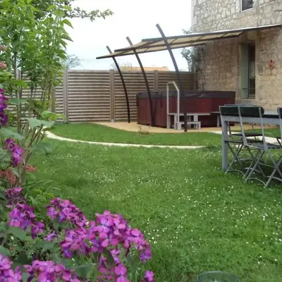 Maison rénovée avec jardin