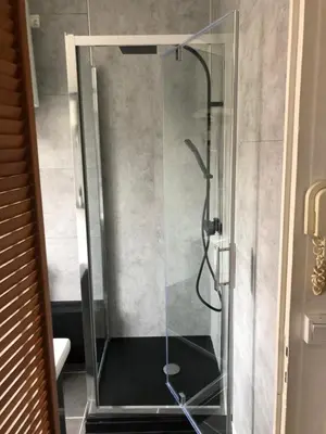Salle de bains dans l'établissement L’été de Mélusine