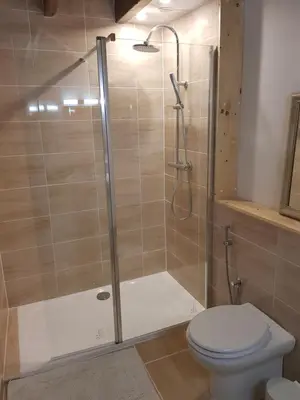 Salle de bains dans l'établissement Bay Cottage Gite, Busserolles.
