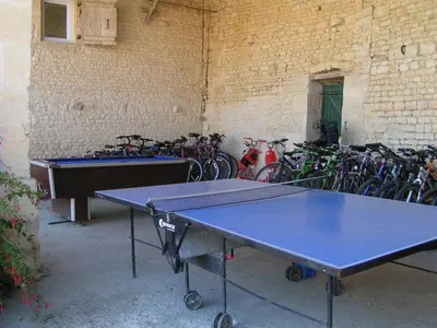 Tennis de table au sein de l'établissement Orion, Les Constellations ou à proximité