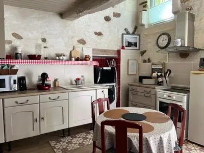 Cuisine ou kitchenette dans l'établissement Halte vendéenne atypique