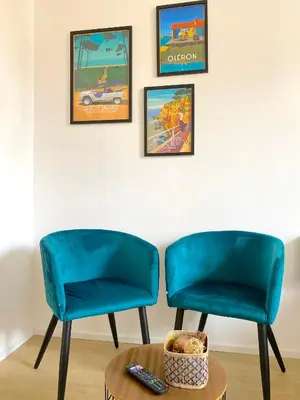 Coin salon dans l'établissement Bleu Soleil Rochefort 3 étoiles
