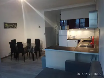 Cuisine ou kitchenette dans l'établissement superbe t2 centre de cognac