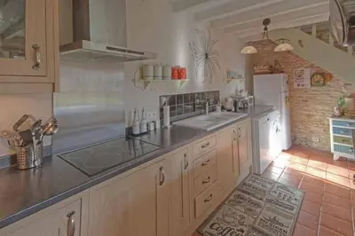 Cuisine ou kitchenette dans l'établissement 4Bed3Bath 1736 Farmhouse Barn Conversion-Hearth