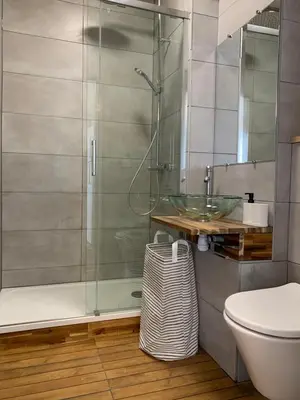 Salle de bains dans l'établissement T2 Moderne au Cœur Poitiers