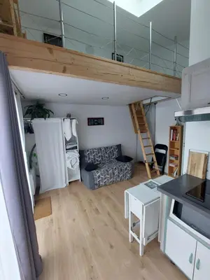 Cuisine ou kitchenette dans l'établissement Studio neuf proche Océan