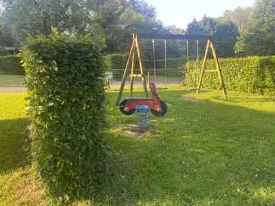 Aire de jeux pour enfants de l'établissement Camping L'Etruyere