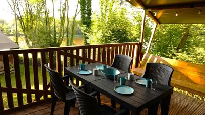 Balcon ou terrasse dans l'établissement Camping L'Etruyere