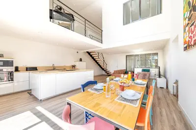 Cuisine ou kitchenette dans l'établissement Les Jardins de Xanton