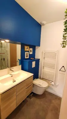 Salle de bains dans l'établissement Votre Escale - Calliopé
