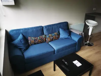 Coin salon dans l'établissement Logement entier à LA CRECHE