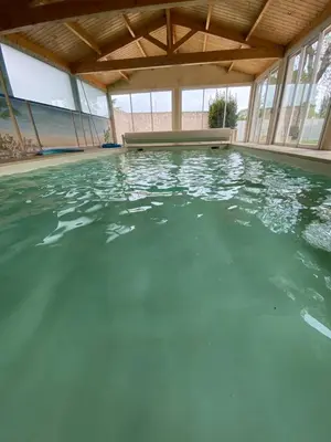 Piscine de l'établissement LE VIEUX MOULIN ou située à proximité