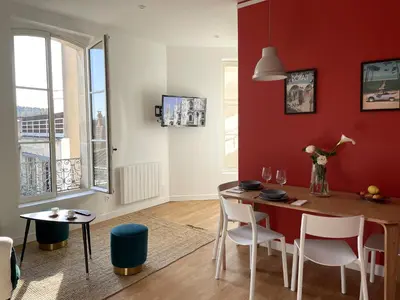 Télévision ou salle de divertissement dans l'établissement Sole' Île - T3 superbe - avec vue